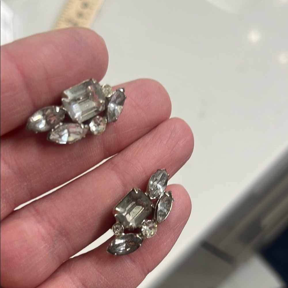 Vintage Elegant Silver Crystal Earrings